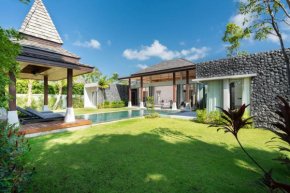 Luxurious villa in Balinese style